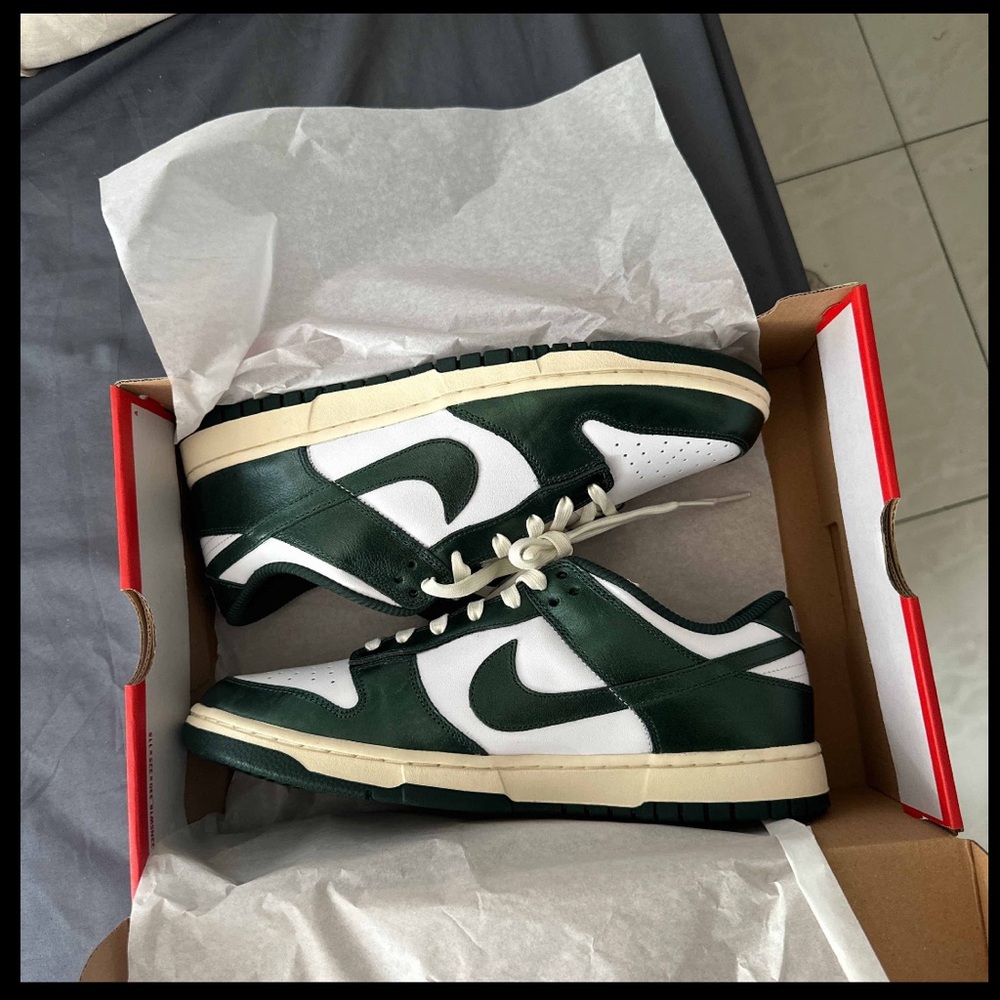 Nike SB dunks vintage green